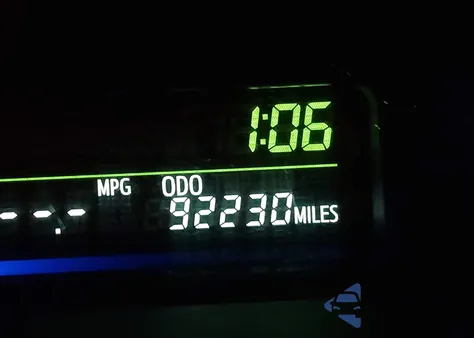 2014 Toyota Prius V Two из США, поврежденный, VIN JTDZN3EU3EJ010383